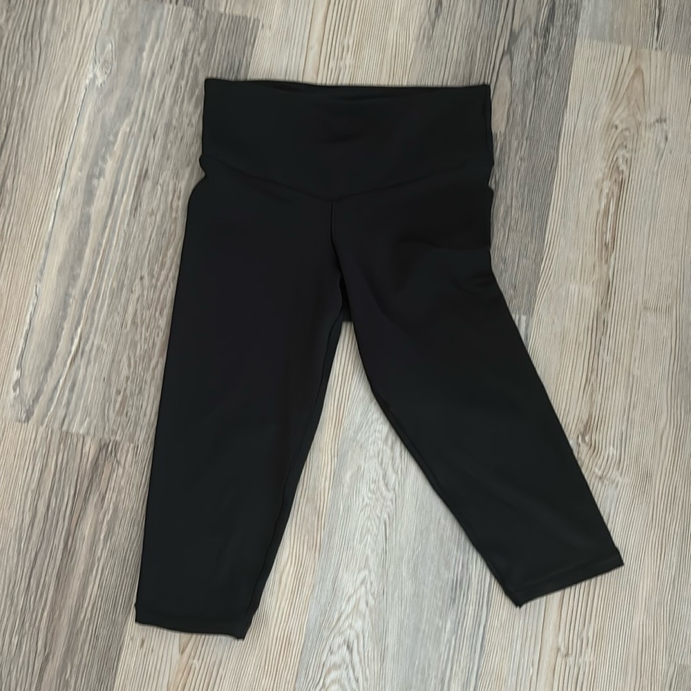 Gap fit knee length leggings